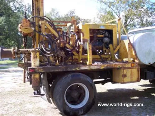 Drilling Rig Mobile B40 1971 built for sale